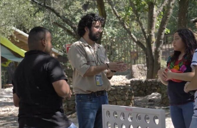 Apoyo en recorridos interpretativos y visitas guiadas