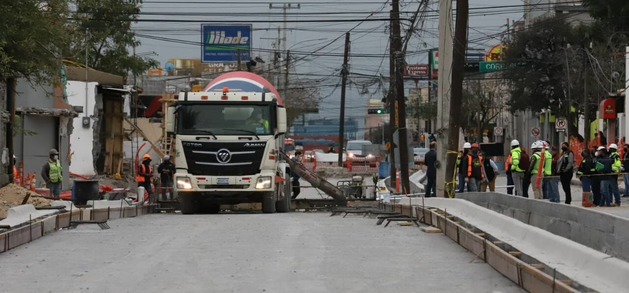 Inicia San Pedro vaciado de pavimento en Vasconcelos