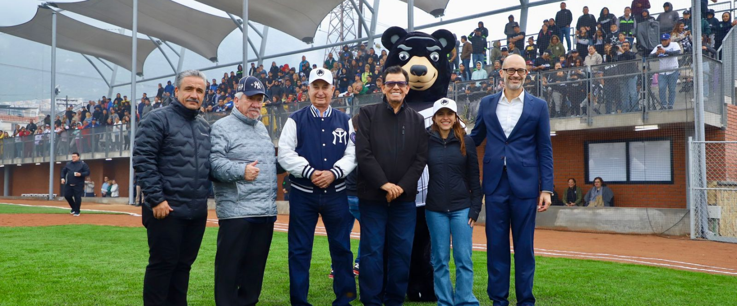 Fernando Valenzuela deja su huella en el béisbol mexicano con la inauguración del Parque que lleva su nombre