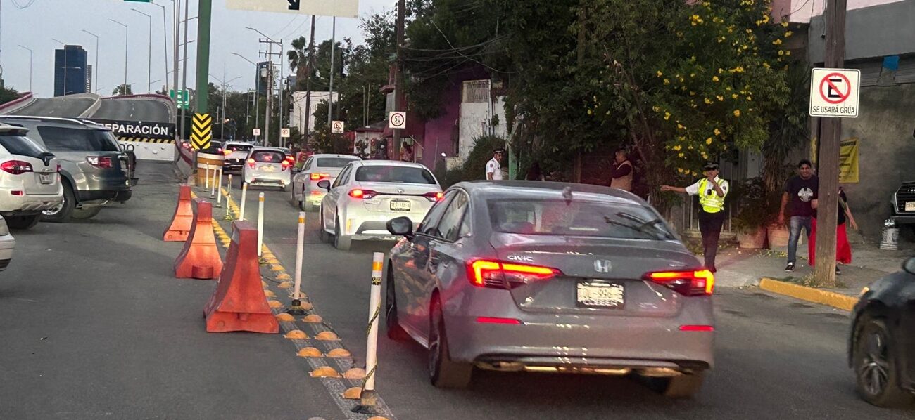 Liberan segundo carril para dar fluidez al tráfico por obras en Morones Prieto y Jiménez