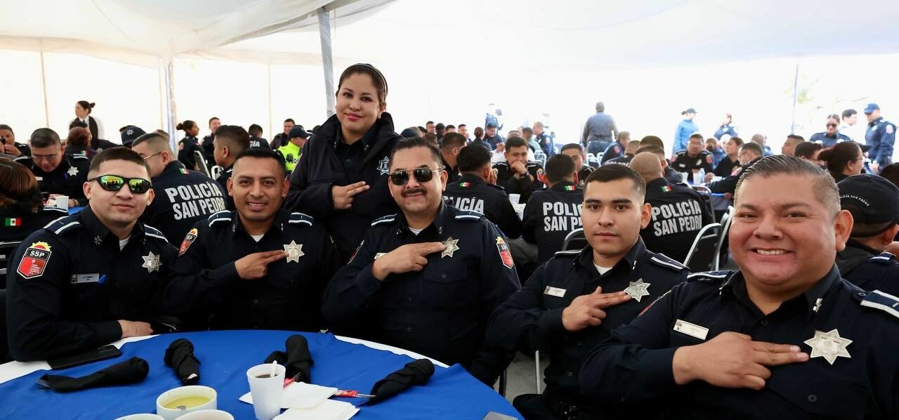 Reconoce San Pedro a policías por su labor y cercanía con ciudadanos