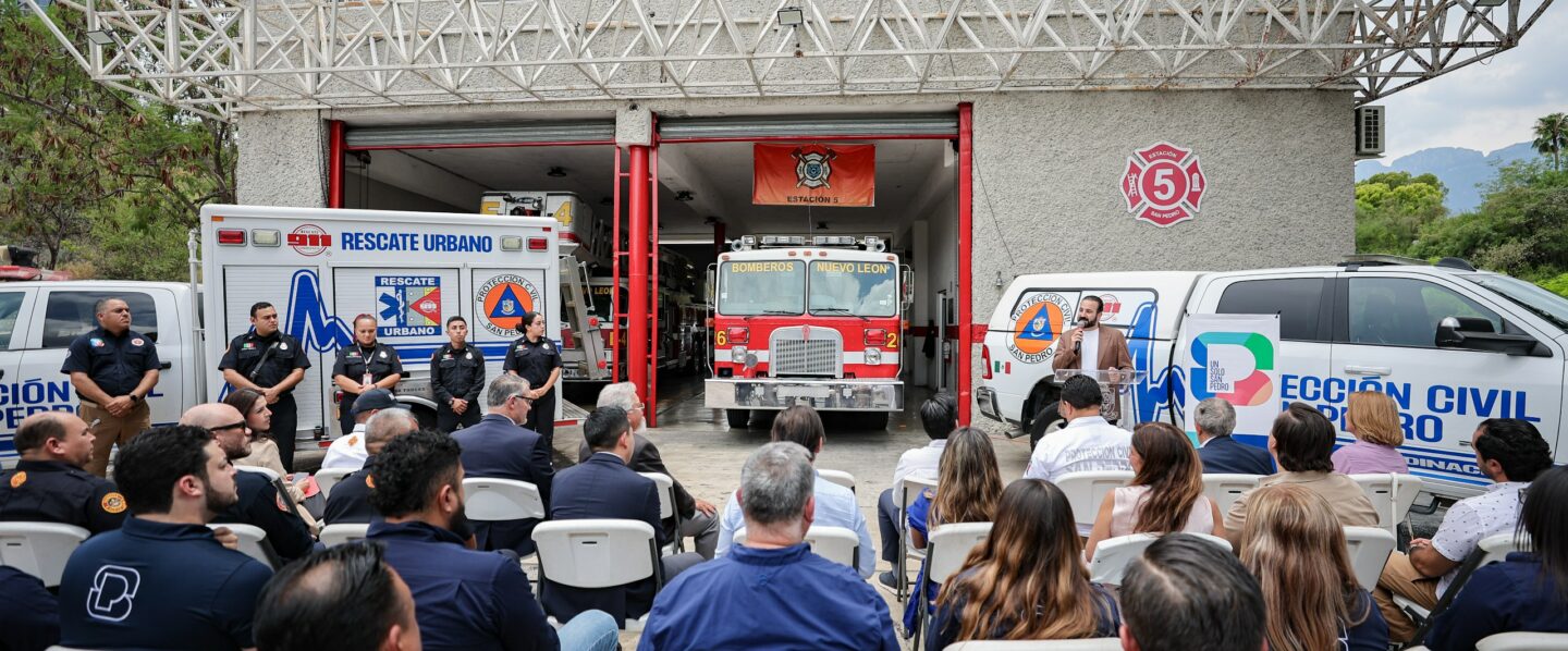 Reconoce San Pedro la valentía y trayectoria de Bomberos