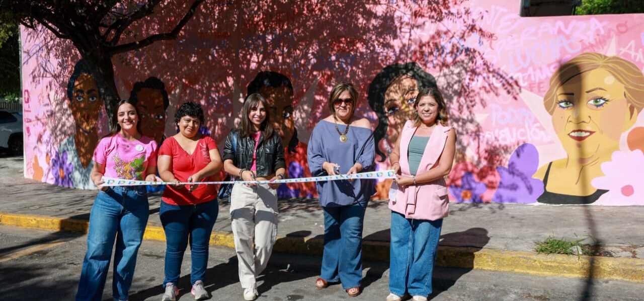 Inaugura San Pedro mural “Por la Vida” en la Semana Rosa de prevención del cáncer de mama