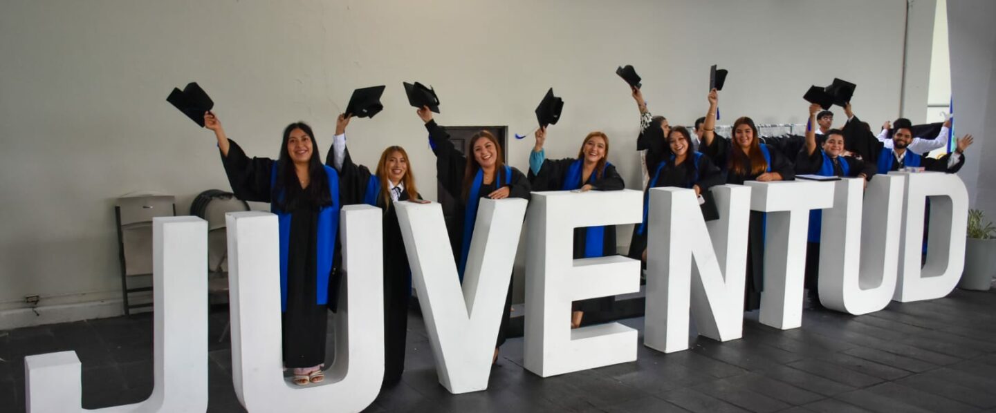 Apoya San Pedro a 120 jóvenes para concluir su preparatoria