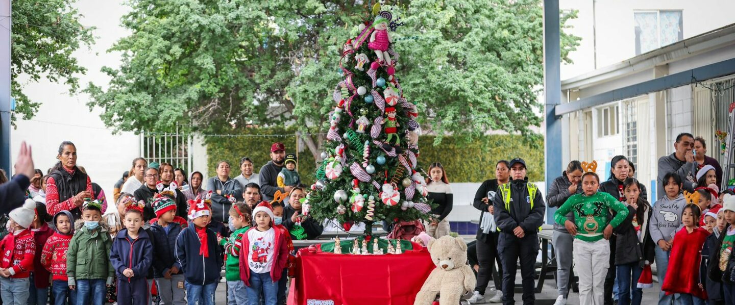 Enciende Secretaría de Seguridad Pública de San Pedro la Navidad en escuela de Los Pinos