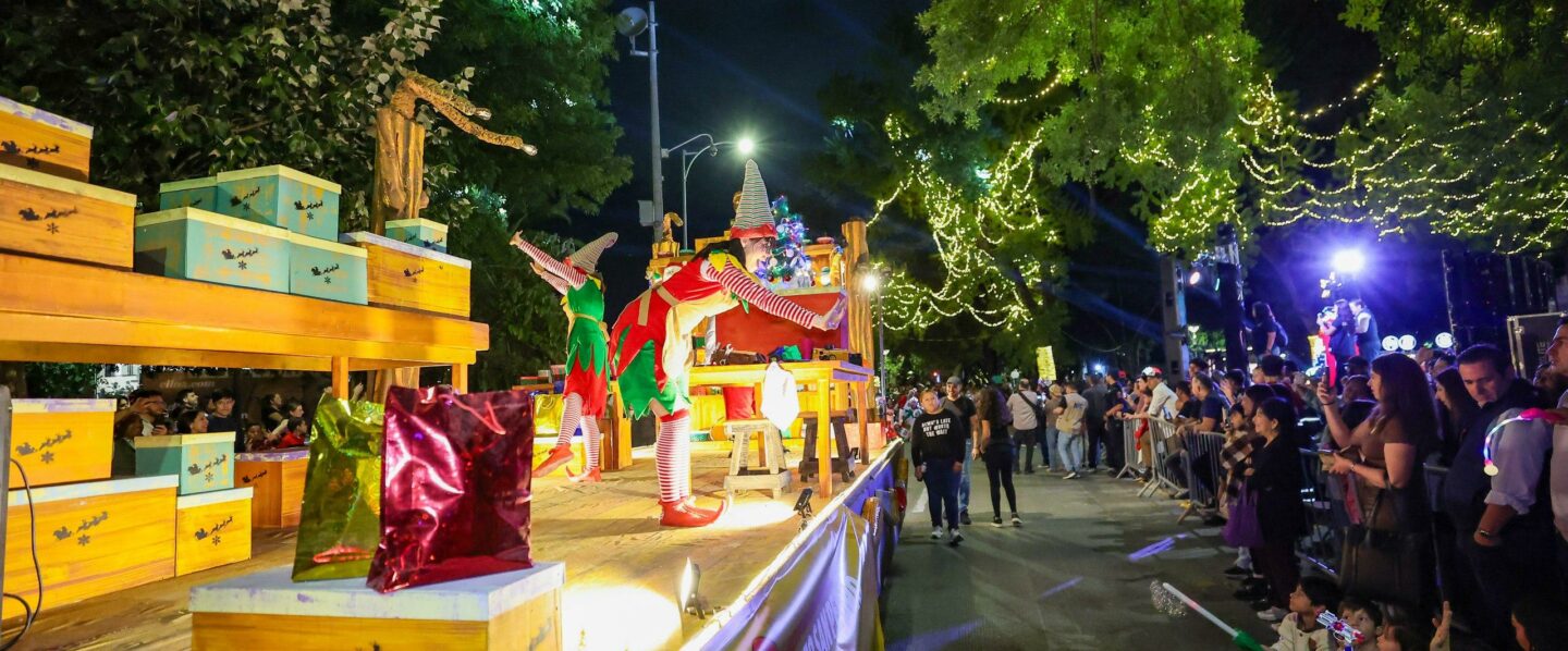 Celebra San Pedro con éxito los tres desfiles de Navidad “Entre sueños y recuerdos”
