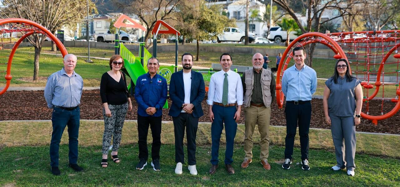 Inaugura San Pedro área de juegos infantiles en Parque Rufino Tamayo