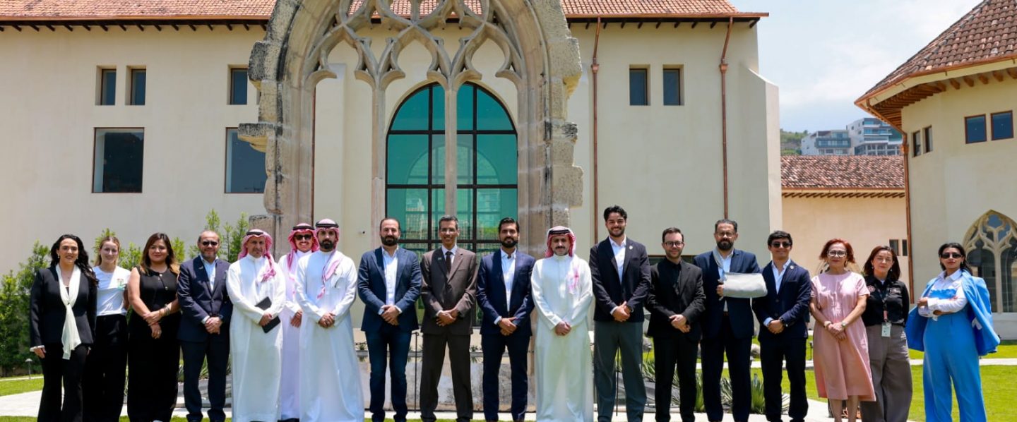 Recibe San Pedro a delegación de Arabia Saudita interesada en experiencias rumbo al Mundial de futbol 2034